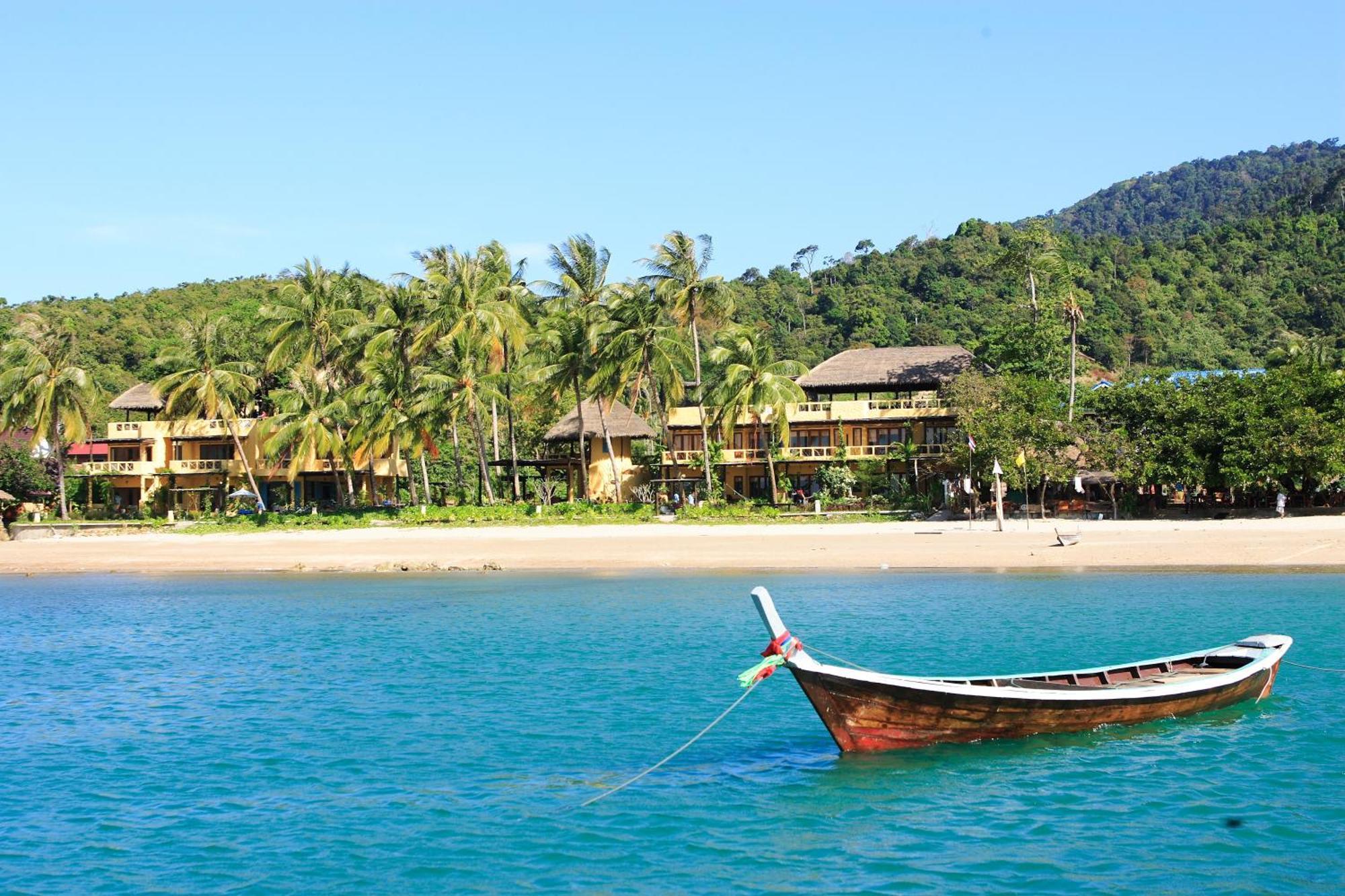 Vacation Village Phra Nang Lanta - Sha Extra Plus Koh Lanta Bagian luar foto